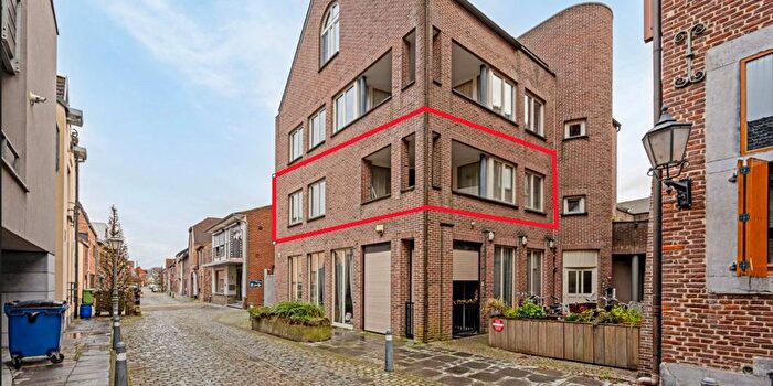 Appartement 2 pièces à Vullerstraat, Maaseik, à vendre