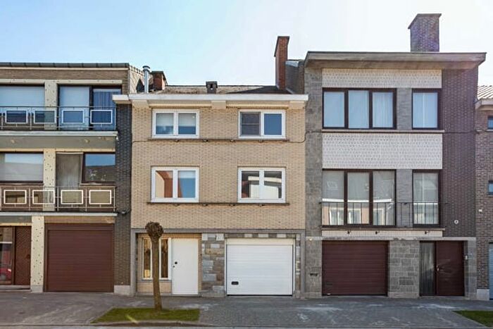Maison 4 pièces à Constantin Meunierstraat, Ronse, à vendre