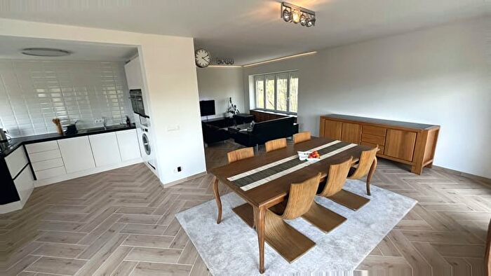 Charles Coppensstraat, Hoeilaart : Appartement 2 pièces à louer