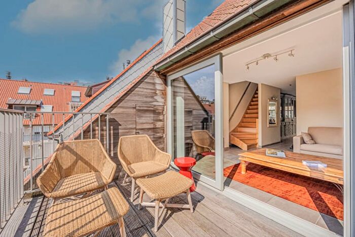 Appartement 10 pièces à vendre à August Beernaertstraat, HeistaanZee