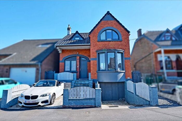 Rue du Capitaine Fernémont, TAMINES : Maison 2 pièces à vendre