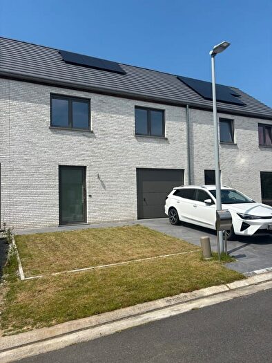 Maison 3 pièces à De Patine, A, à louer