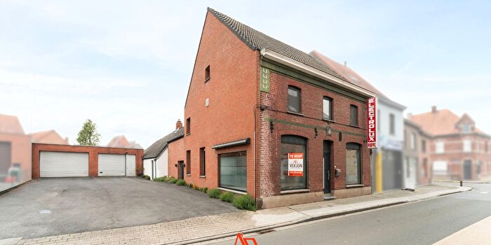 Maison 4 pièces à Stijn Streuvelsstraat, Izegem, à vendre