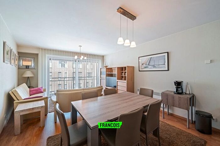 Appartement 3 pièces à Torhoutsesteenweg, F, à vendre