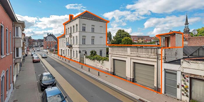 Weggevoerdenstraat, Ninove - Maison 8 pièces à vendre