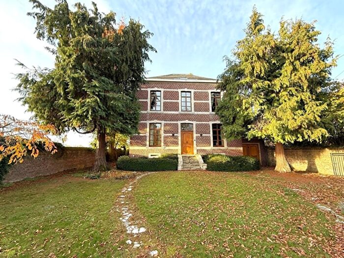 Maison 5 pièces à vendre à Chaussée de Wavre, LATHUY