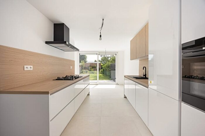 Maison 2 pièces à vendre - Jacobuslei, Brasschaat