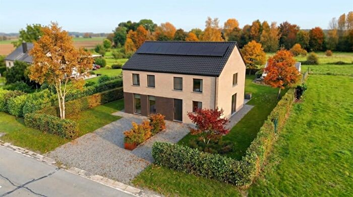 Rue de la Montante Roye, BELLEFONTAINE : Maison 3 pièces à vendre