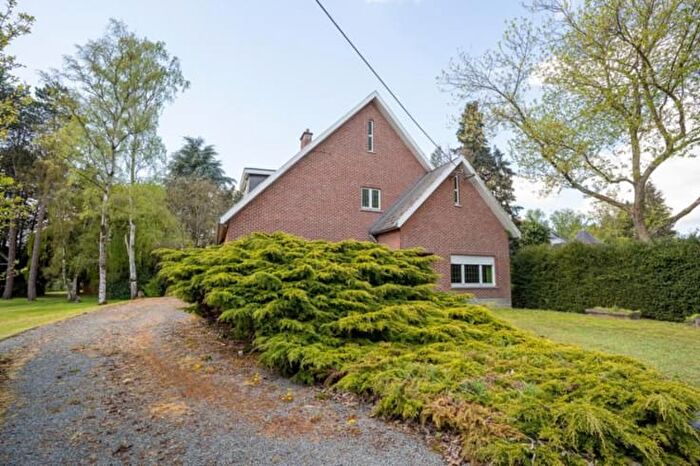 Maison 3 pièces à vendre à Route d'Ath, Erbisoeul