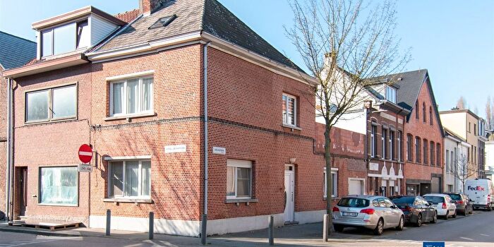 Wielrijdersstraat, Hoboken : Maison 2 pièces à vendre