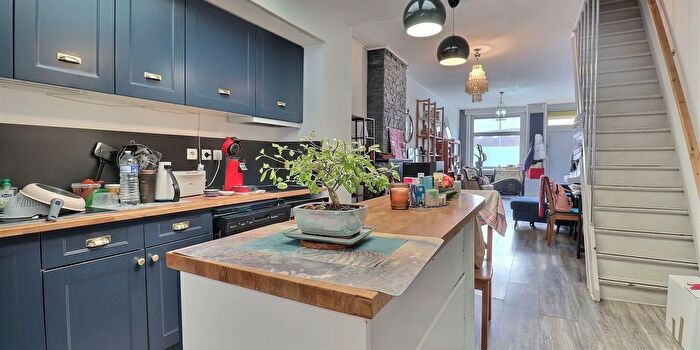 Maison 2 pièces à Le Bizet, Henegouwen, à vendre