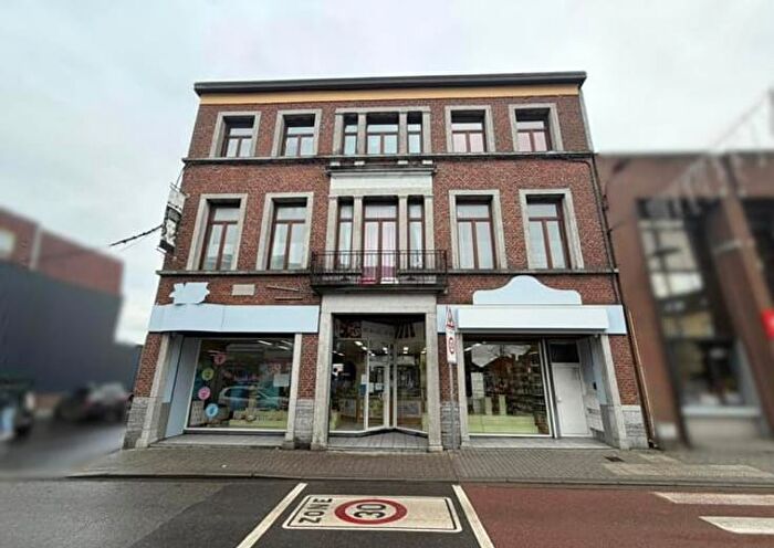 Maison 8 pièces à Rue Grande, Quiévrain, à vendre