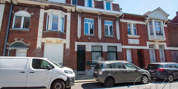 Maison 5 pièces à vendre - Moeskroen, Henegouwen