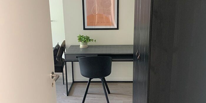 Appartement à Tiensesteenweg c, Leuven, à louer