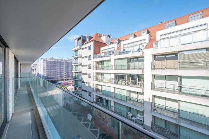 Kustlaan, A : Appartement 8 pièces à vendre