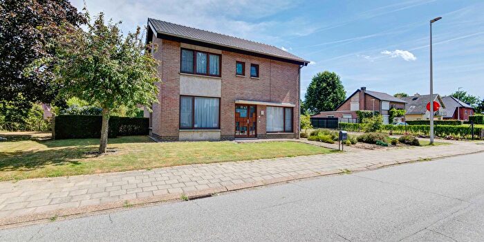 Maison 4 pièces à Parkstraat, Alken, à louer