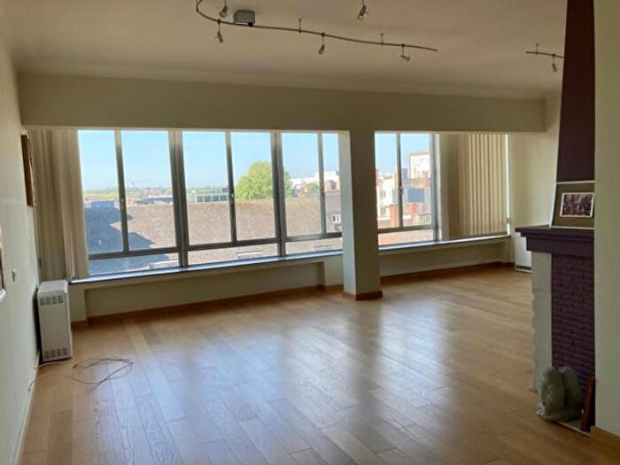 Appartement 2 pièces à boulevard Joseph Tirou, CHARLEROI, à vendre