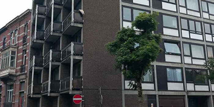 Appartement 2 pièces à vendre à Rue du er Chasseur à Cheval, Mons