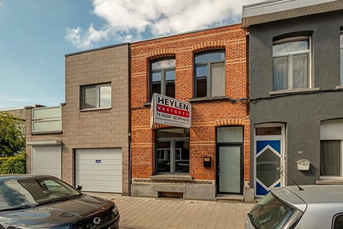 Van Nevelestraat, DEURNE : Maison 2 pièces à vendre
