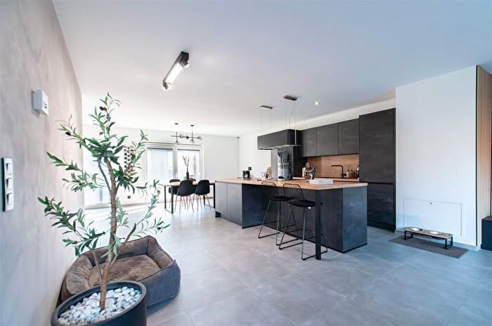 Rue du Doyard, HERSTAL : Maison 3 pièces à vendre