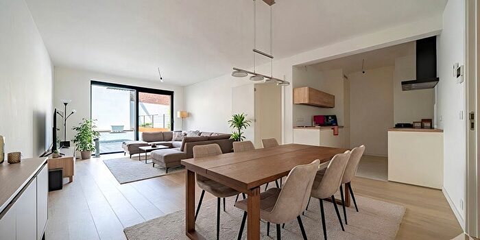 Rue de lHôpital Notre Dame, Tournai : Appartement 2 pièces à louer