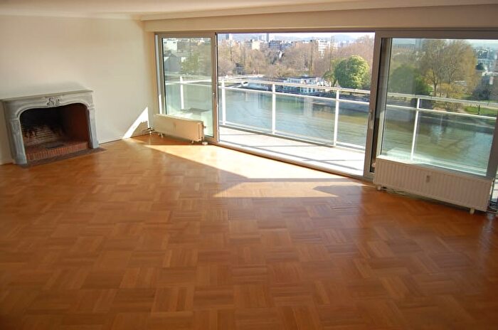 Appartement 3 pièces à Quai De Rome, Liège, à louer