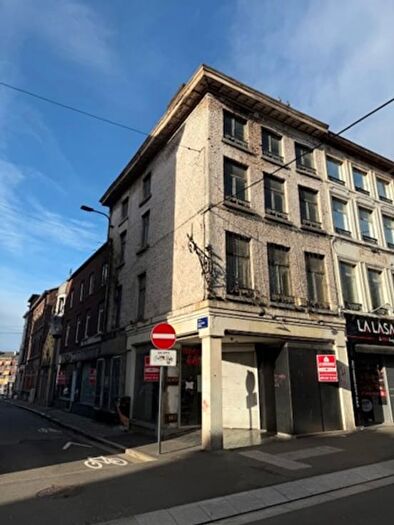 Maison 6 pièces à vendre à Rue Neuve, Charleroi