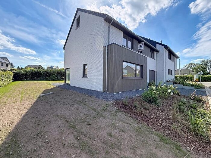 Maison 3 pièces à Val du Ru, PETITRECHAIN, à vendre