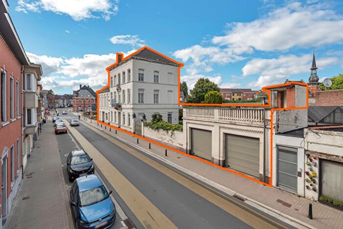 Maison 8 pièces à vendre - Weggevoerdenstraat, Ninove