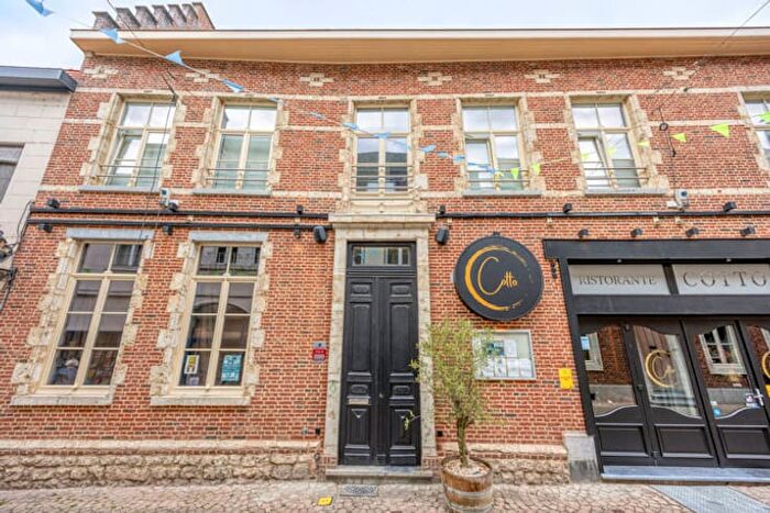 Appartement 3 pièces à Spiegelstraat, Tienen, à vendre