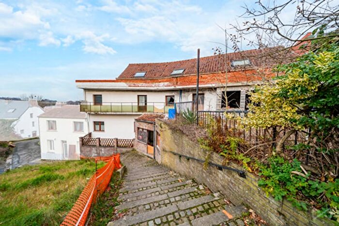 Maison 1 pièce à Rue de la Vieille Eglise, Morlanwelz Carnières, à vendre