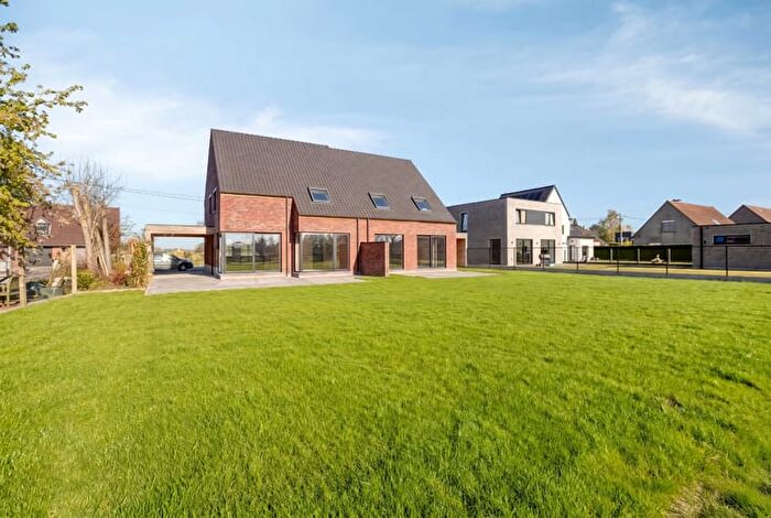 Maison 12 pièces à Edewallestraat, Kortemark, à vendre