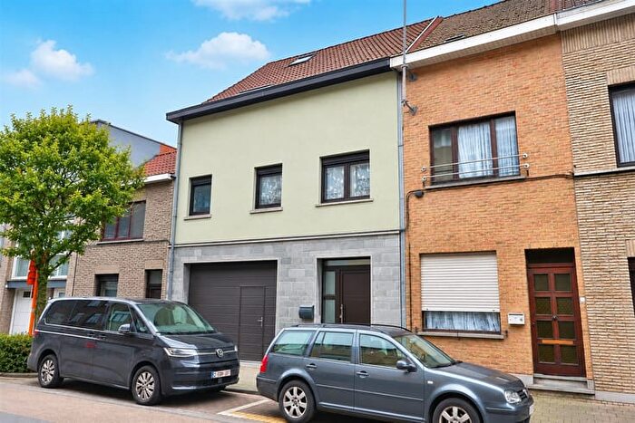Pluimstraat, KORTRIJK : Maison 5 pièces à vendre