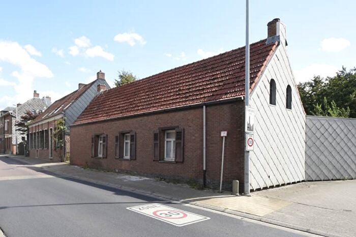 Maison 8 pièces à Dorpstraat, Elversele, à vendre