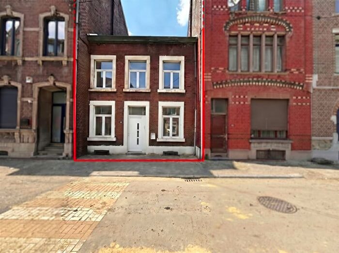 Rue de la Province, Seraing : Maison 5 pièces à vendre
