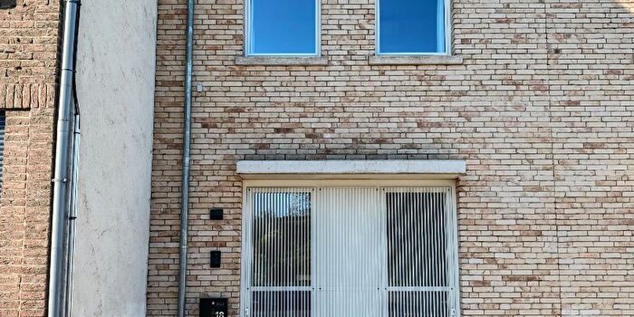 Maison 4 pièces à Brusselsesteenweg, Wetteren, à louer
