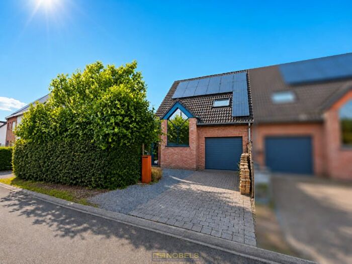 Maison 14 pièces à Lochtingstraat, Evergem, à vendre