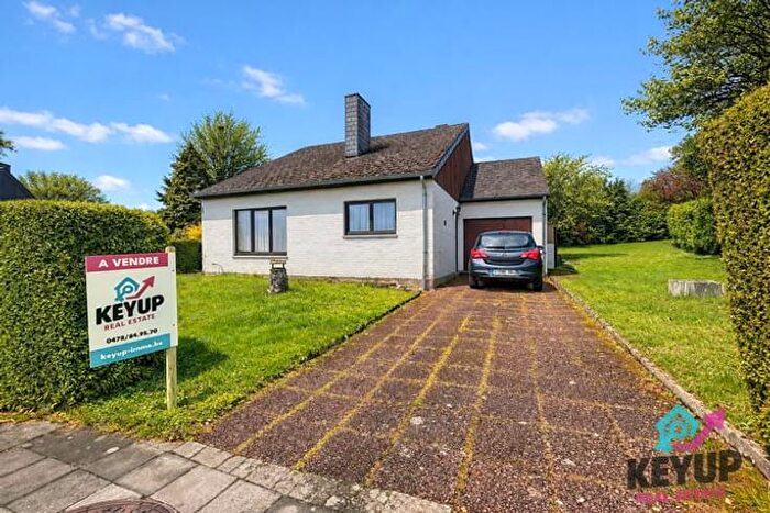 Maison 4 pièces à Wespin, Dinant, à vendre