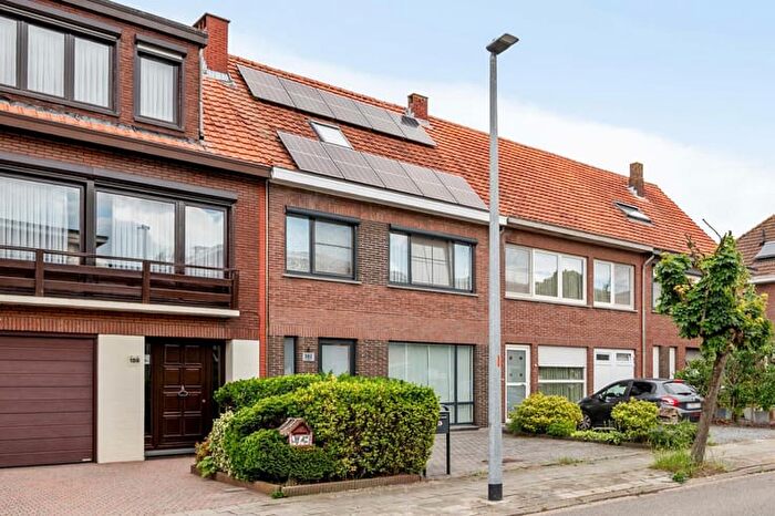 Leugstraat, Aartselaar : Maison 3 pièces à vendre