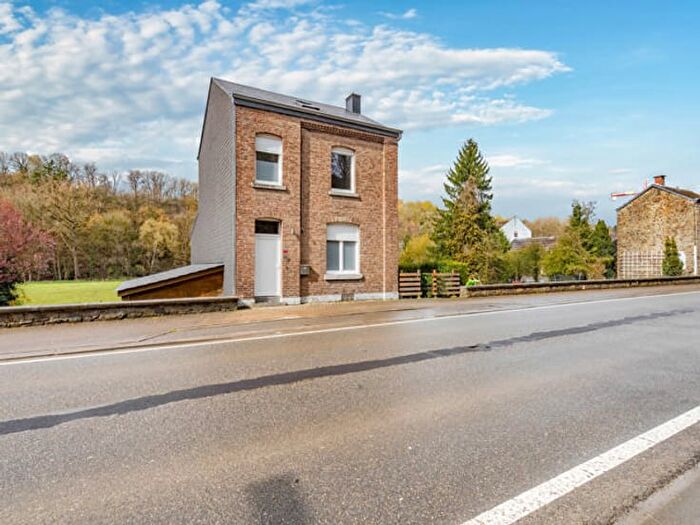 Maison 3 pièces à Rue des Combattants, MarcheenFamenne, à vendre