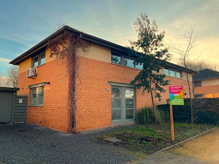 Maison 4 pièces à vendre à Tulpenlaan, Alken