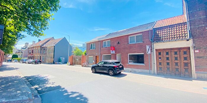 Langebrugstraat, Roeselare : Maison 3 pièces à vendre