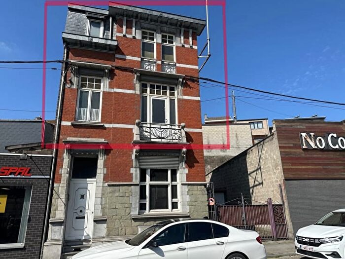 Appartement 3 pièces à louer à rue Renkin sualem, JemeppeSurMeuse