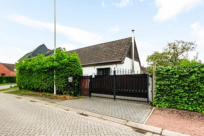 Maison 3 pièces à Blijkerijstraat, Malle, à vendre