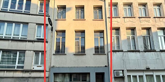 Maison 4 pièces à Lange Kievitstraat, Antwerpen, à vendre