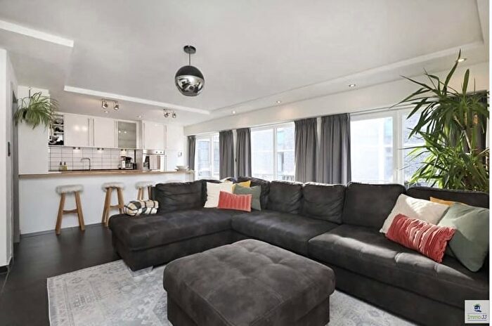 Grotestraat, Genk : Appartement 6 pièces à louer