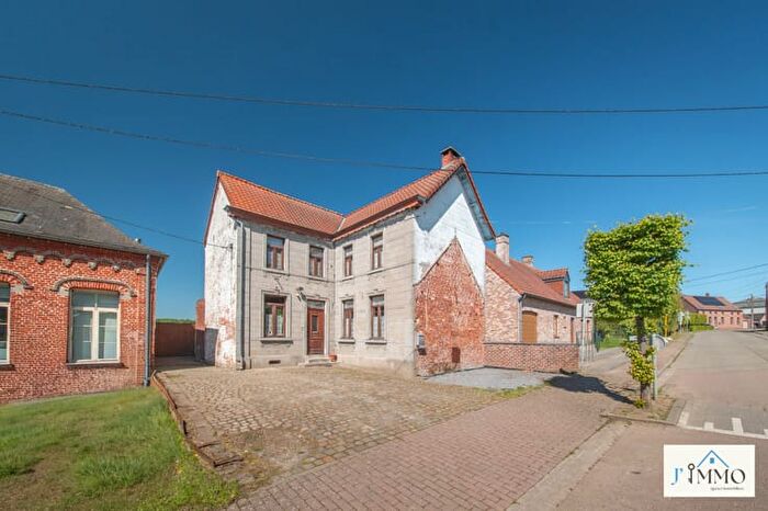 Maison 5 pièces à vendre à Rue D'houtaing, Ath