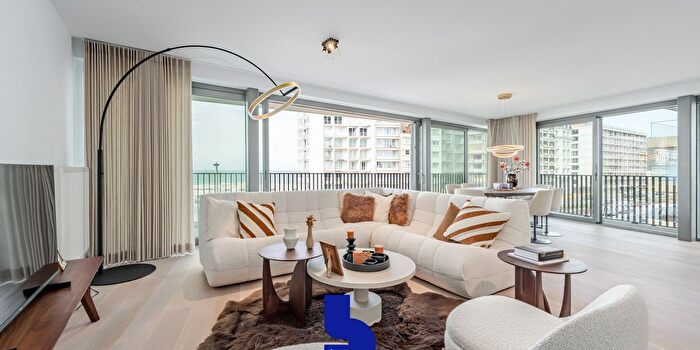 Troonstraat, Mariakerke : Appartement 2 pièces à vendre