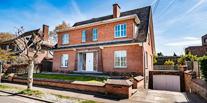 Avenue Lieutenant Général Pire, Hannut : Maison 4 pièces à vendre