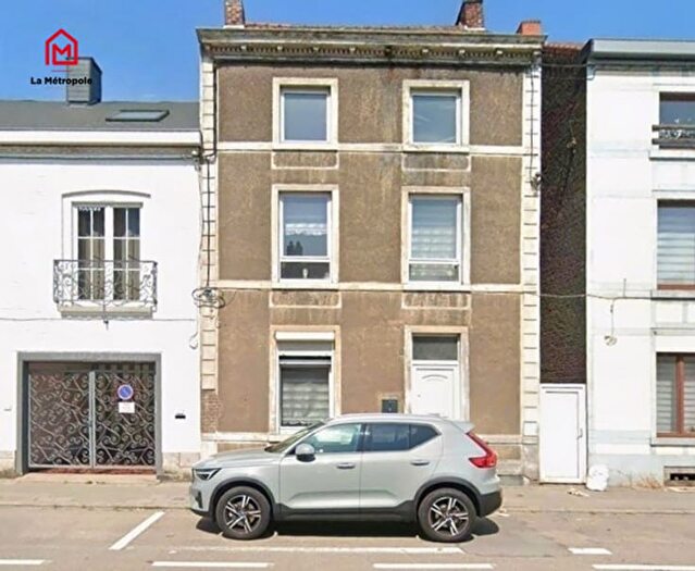 Maison 4 pièces à vendre à Rue de Beaumont, Charleroi